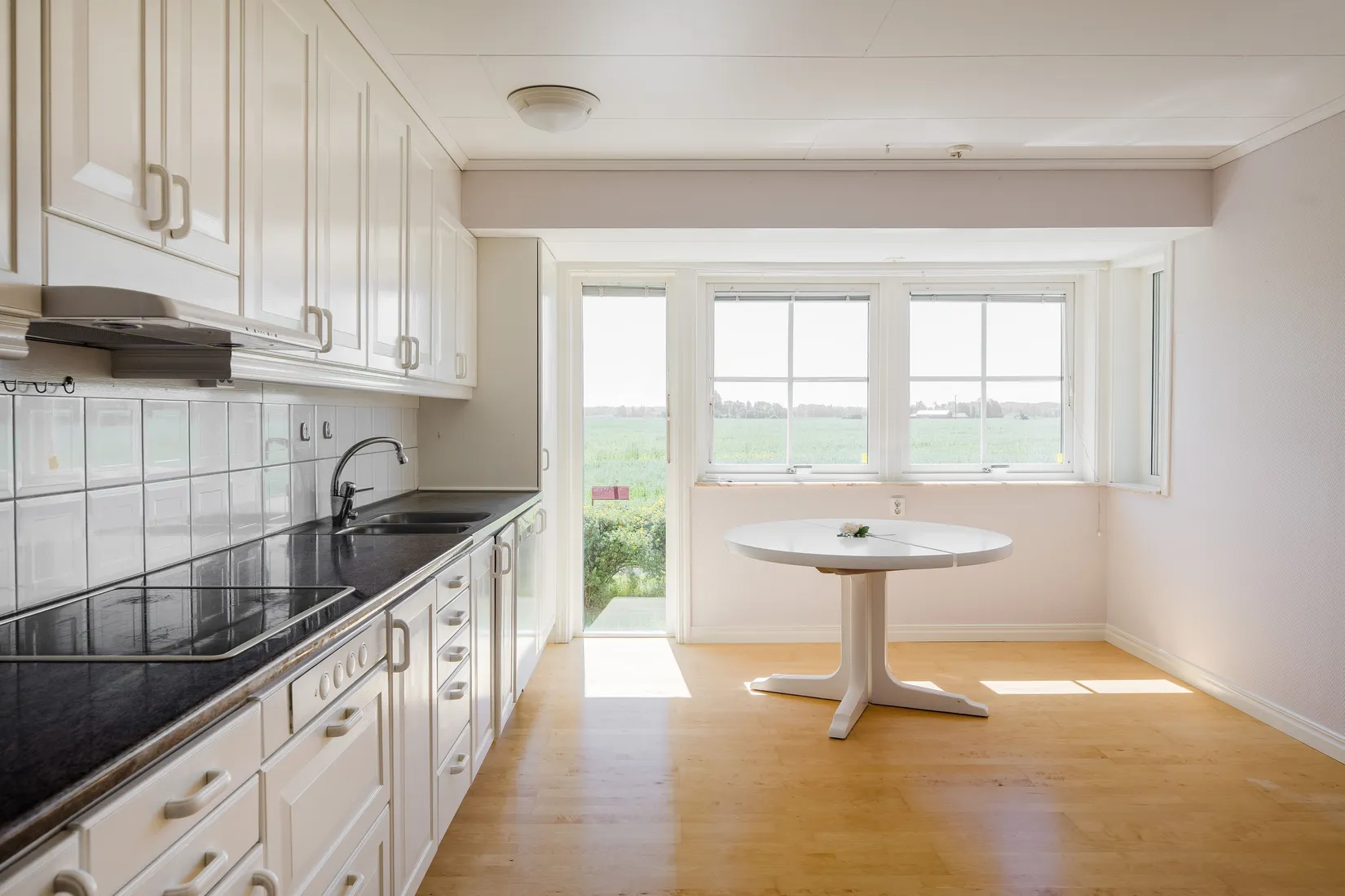 Villa, Rackeby Enebacken 1, Rackeby, Lidköping