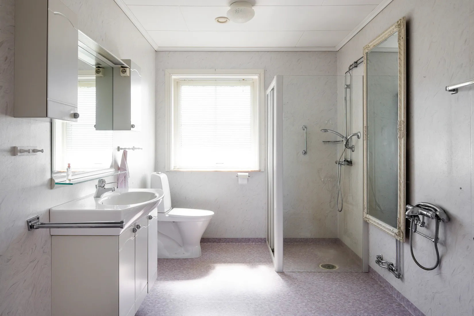 Villa, Rackeby Enebacken 1, Rackeby, Lidköping
