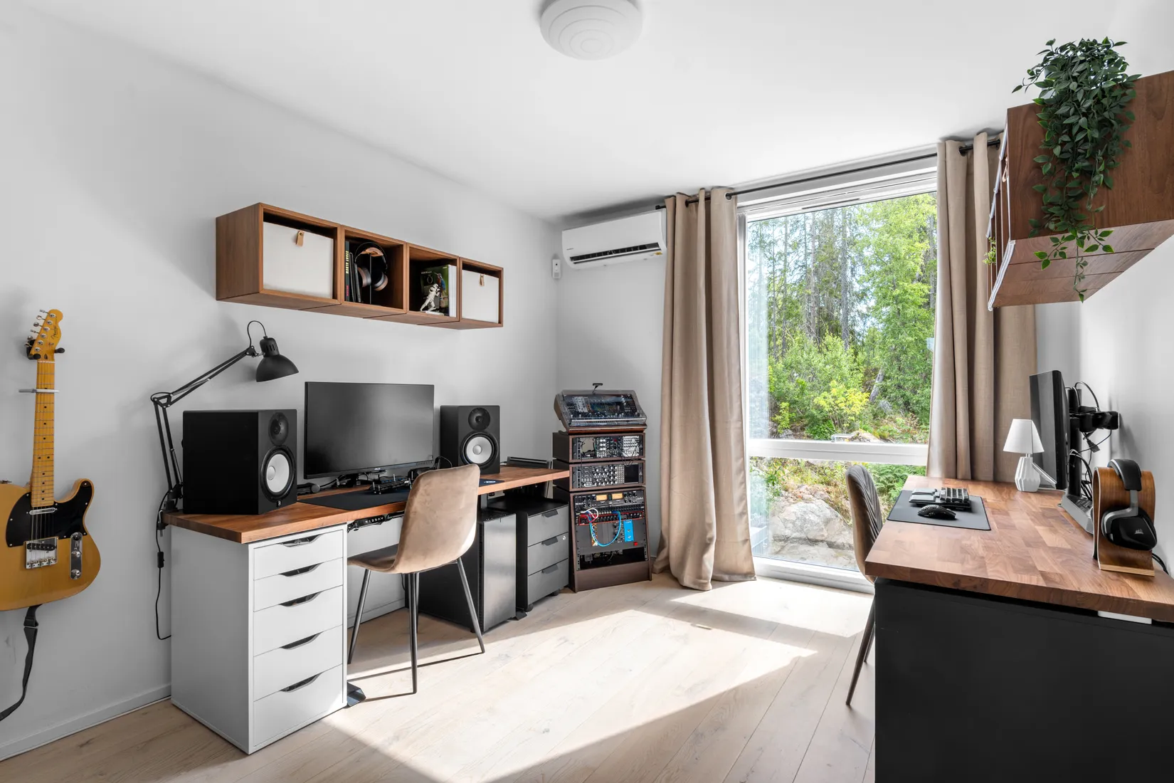 Radhus, Teodolitvägen 19, Högmora, Huddinge