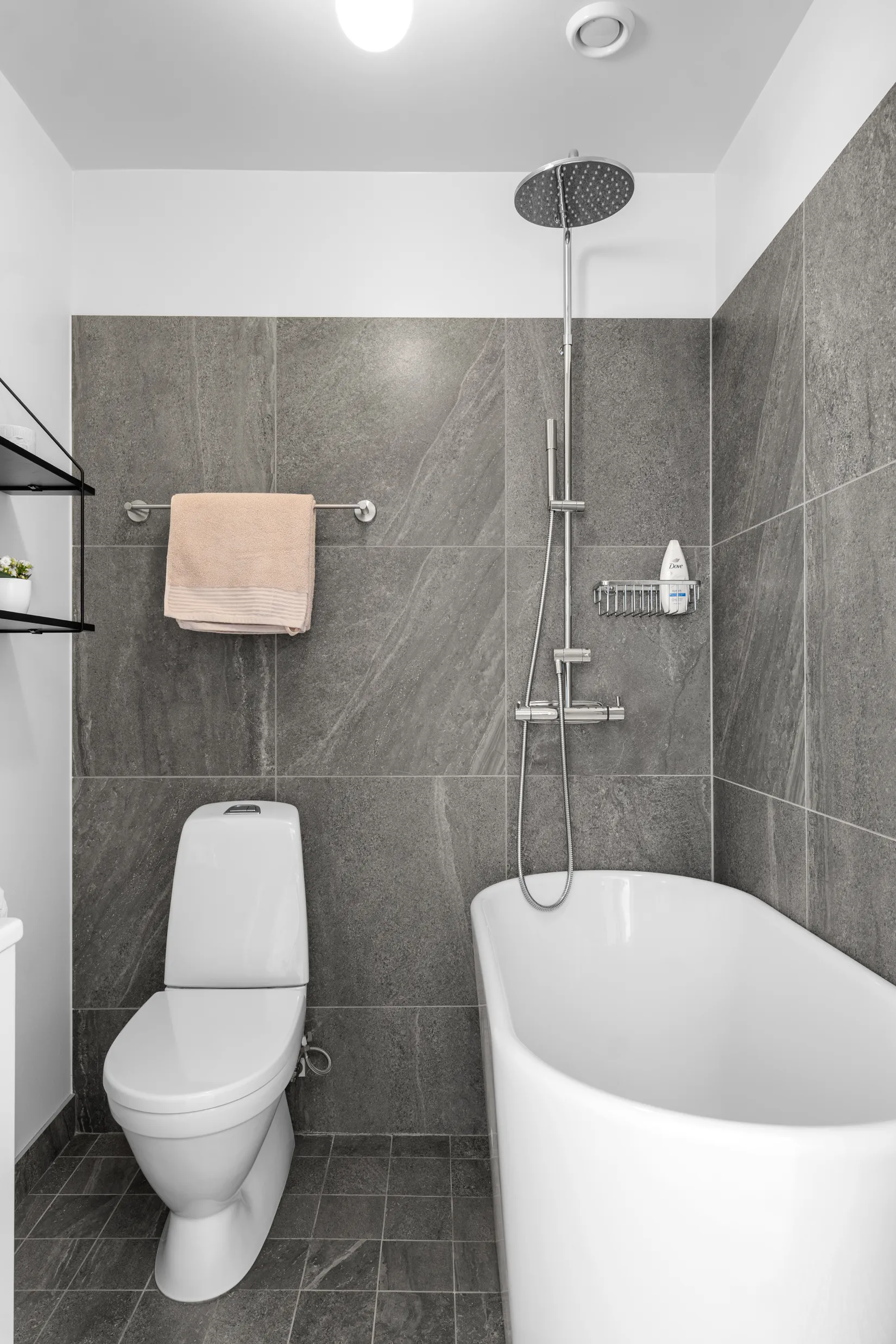 Radhus, Teodolitvägen 19, Högmora, Huddinge