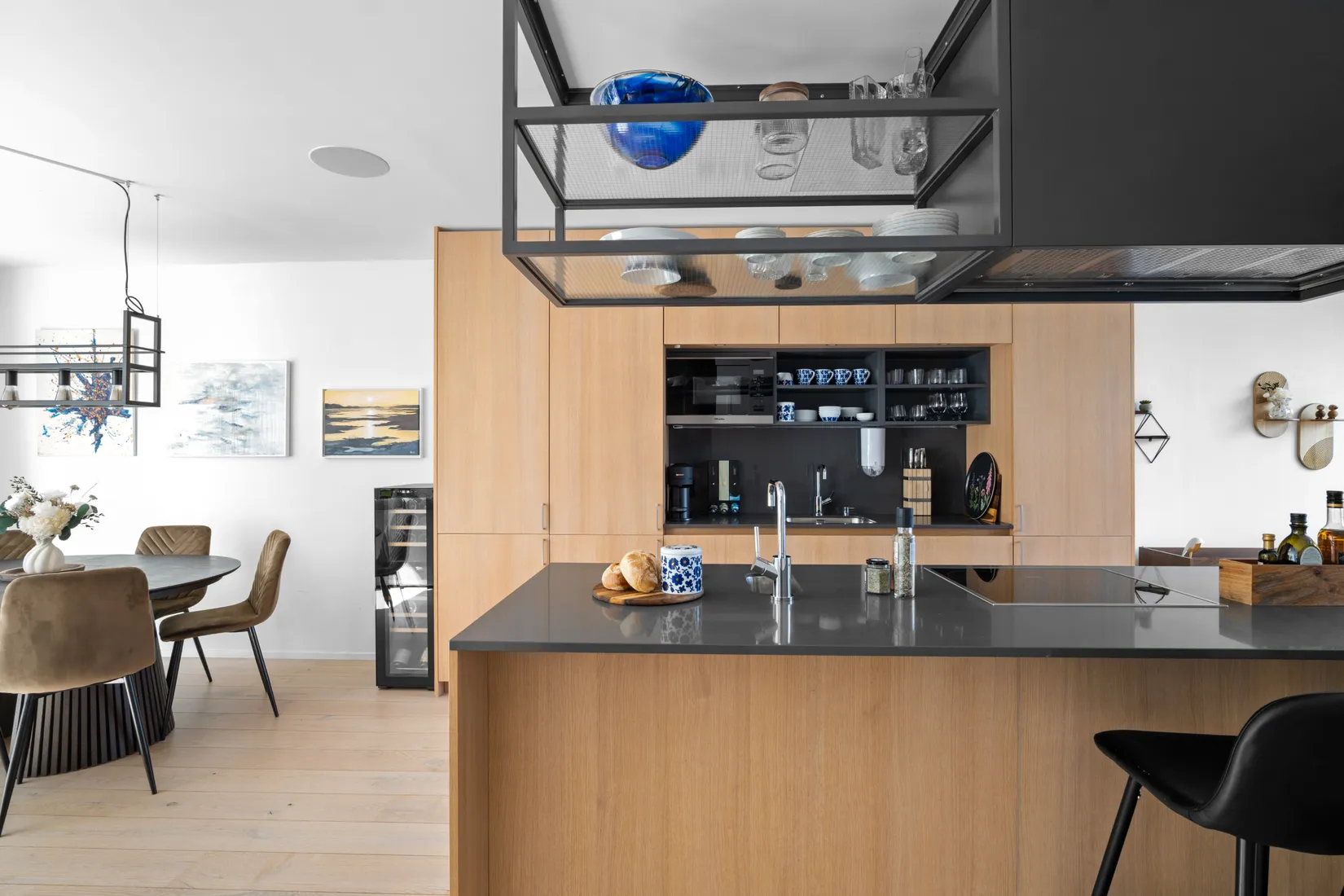 Radhus, Teodolitvägen 19, Högmora, Huddinge