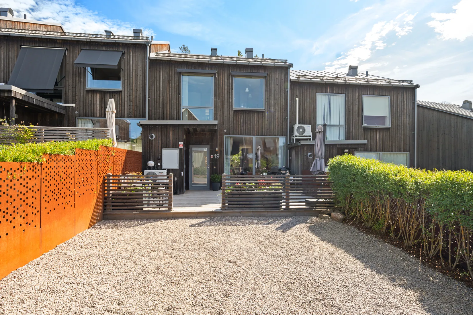 Radhus, Teodolitvägen 19, Högmora, Huddinge