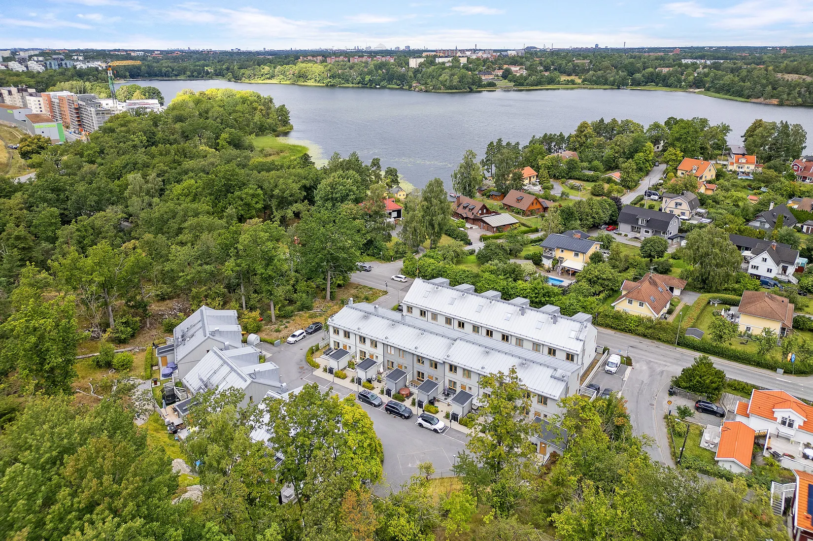 Radhus, Nyskogavägen 4, Farsta Stortorp, Stockholm