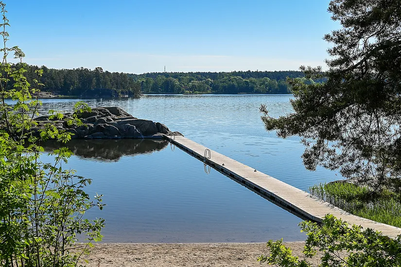 Radhus, Nyskogavägen 4, Stortorp, Stockholm