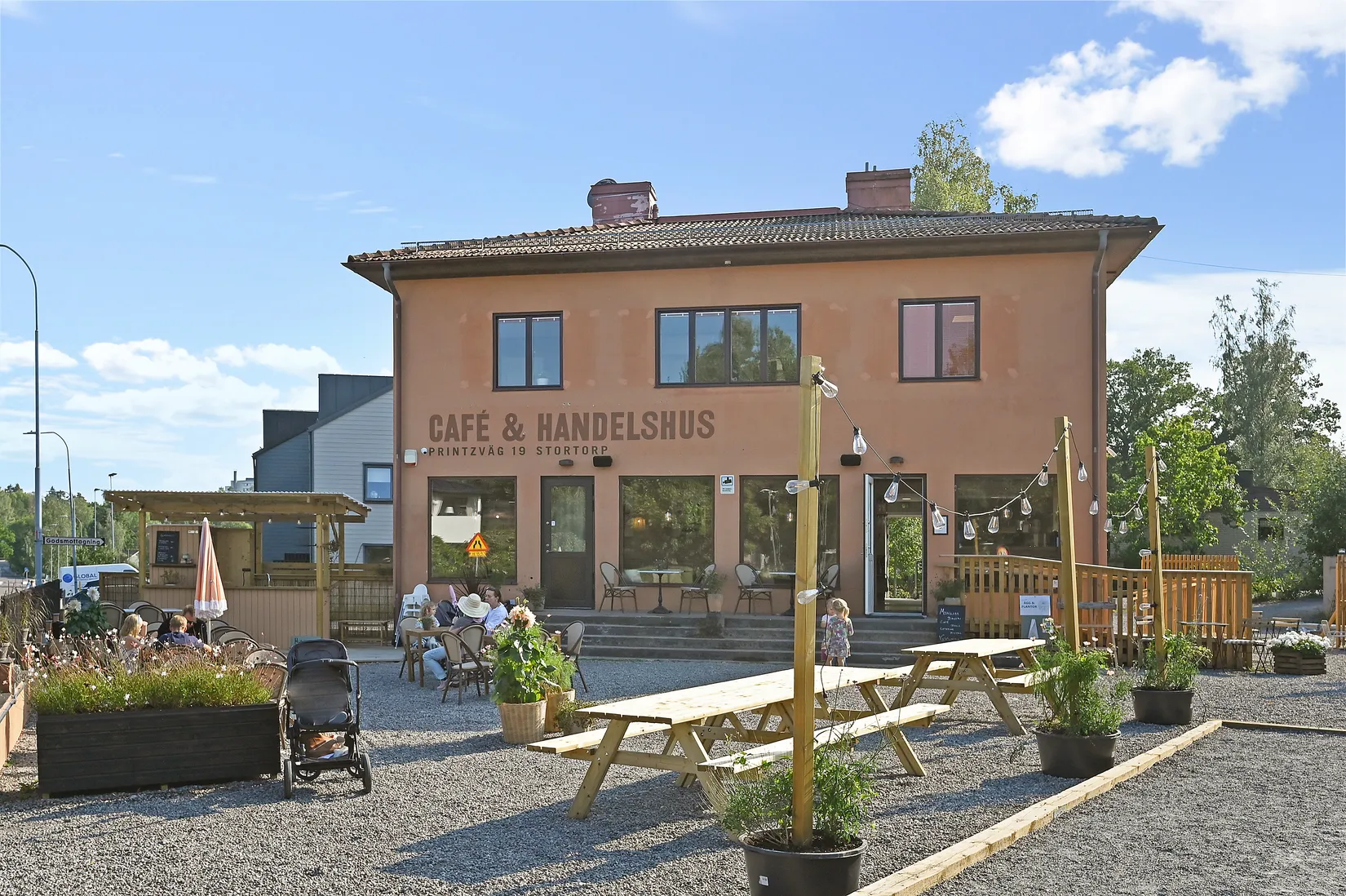 Radhus, Nyskogavägen 4, Stortorp, Stockholm