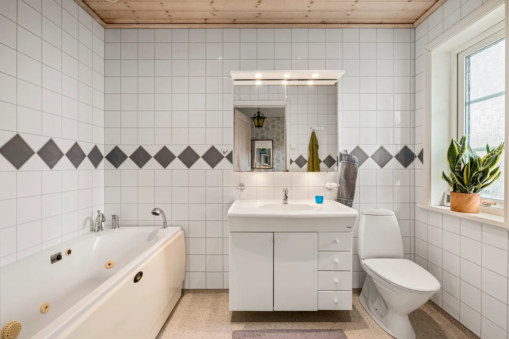 Villa, Planvägen 30, Jakobsberg, Järfälla