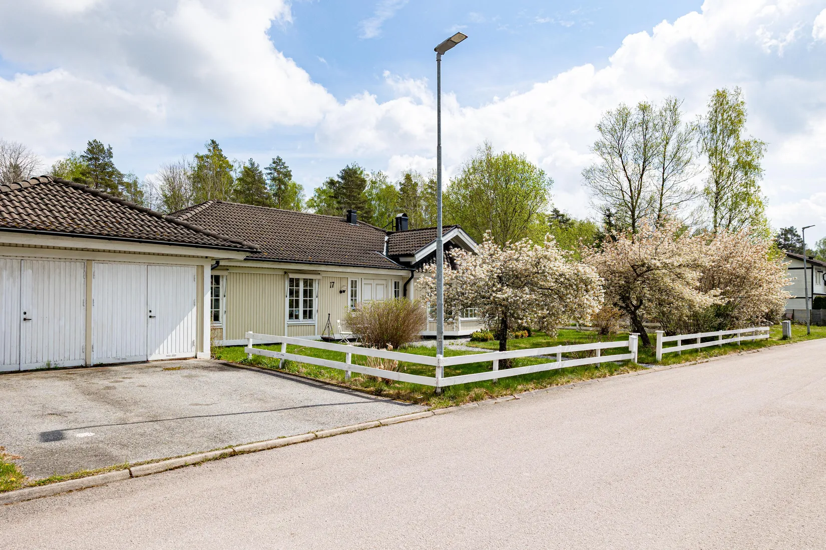 Villa, Solbrudsvägen 17, Norra Gryta, Västerås
