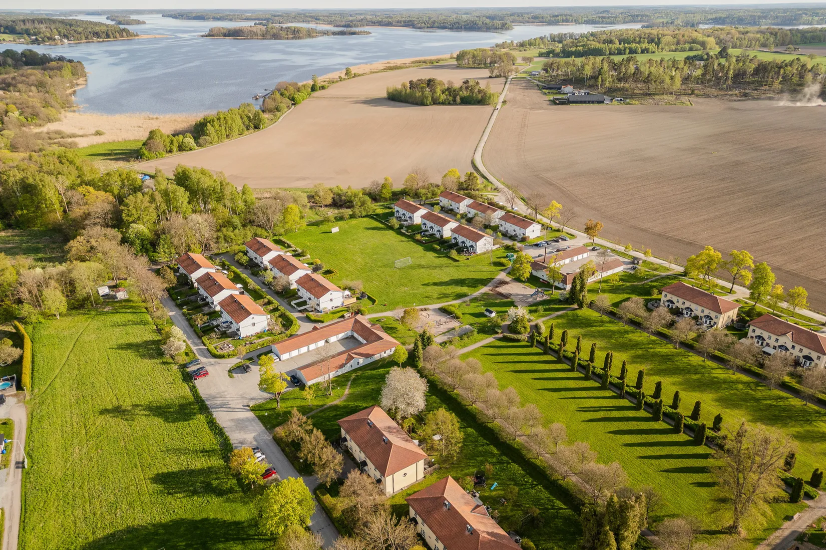 Radhus, Natt och Dags allé 39, Haga, Enköping