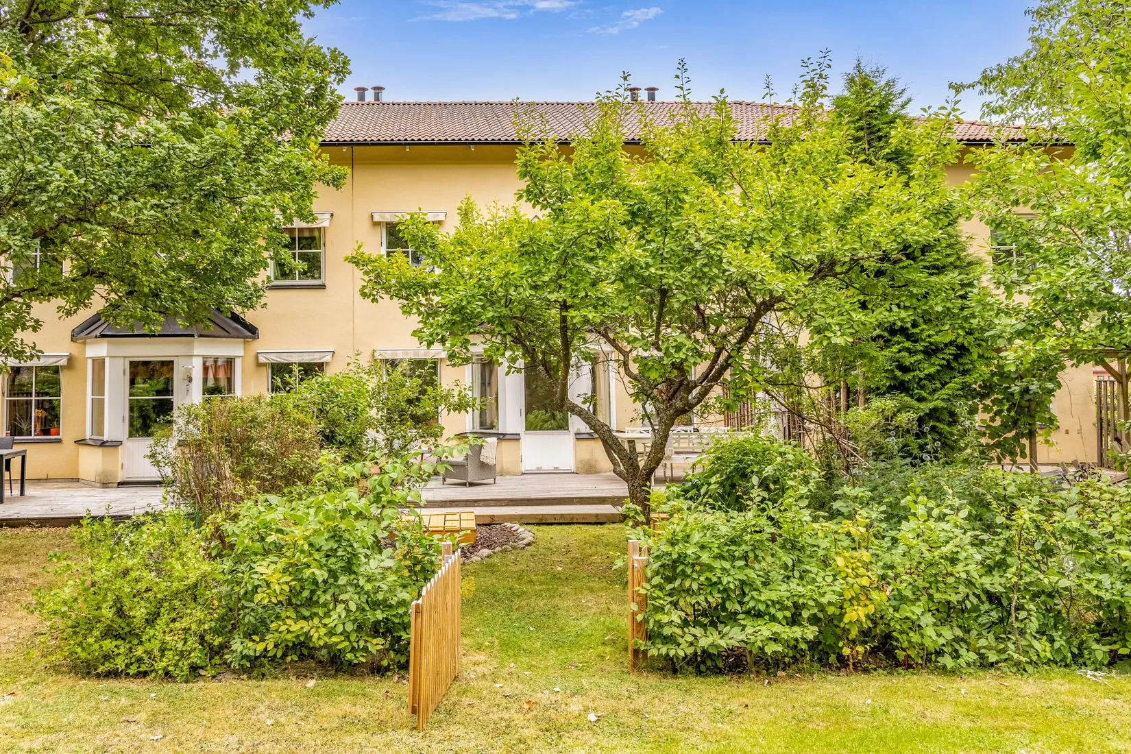 Radhus, Natt och Dags allé 39, Haga, Enköping