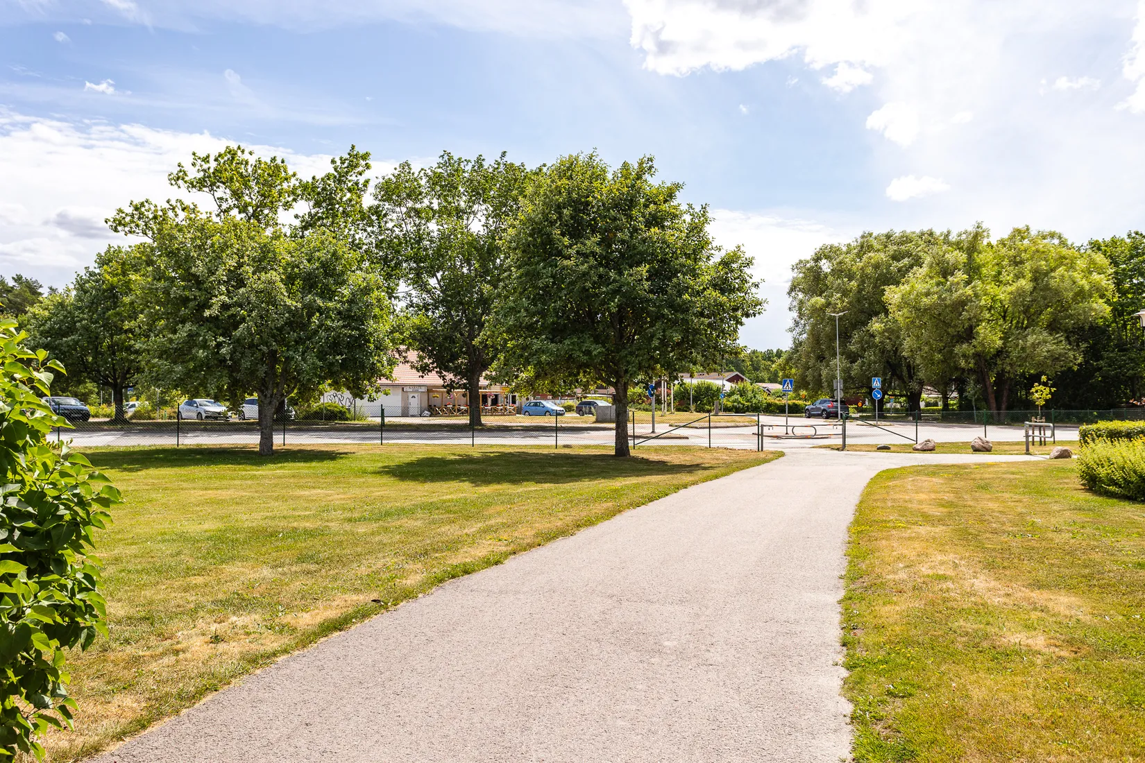 Radhus, Näckrosvägen 7, Norra Gryta, Västerås