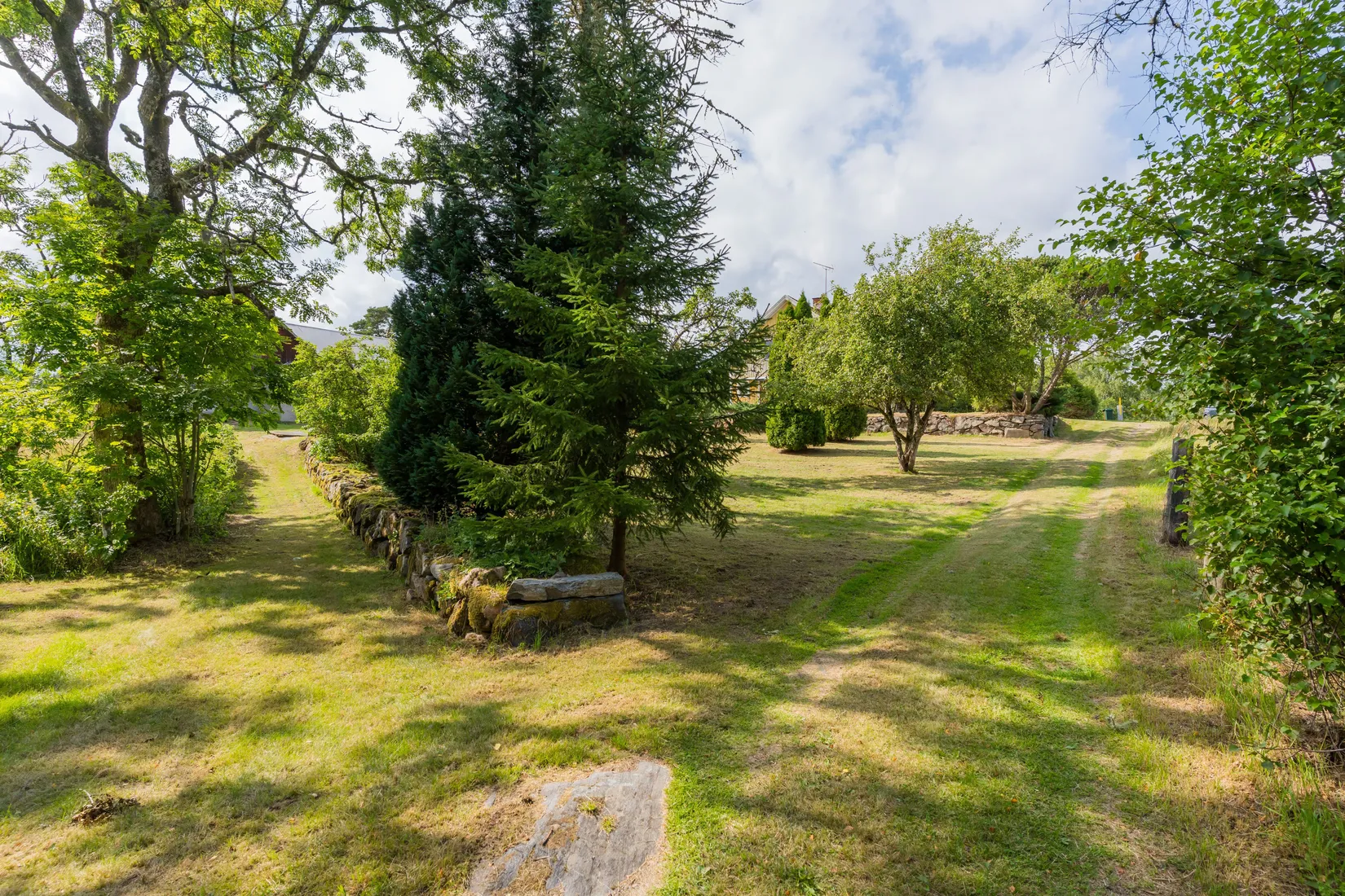 Gård/Skog, Ön Sörgården 1, Vårgårda