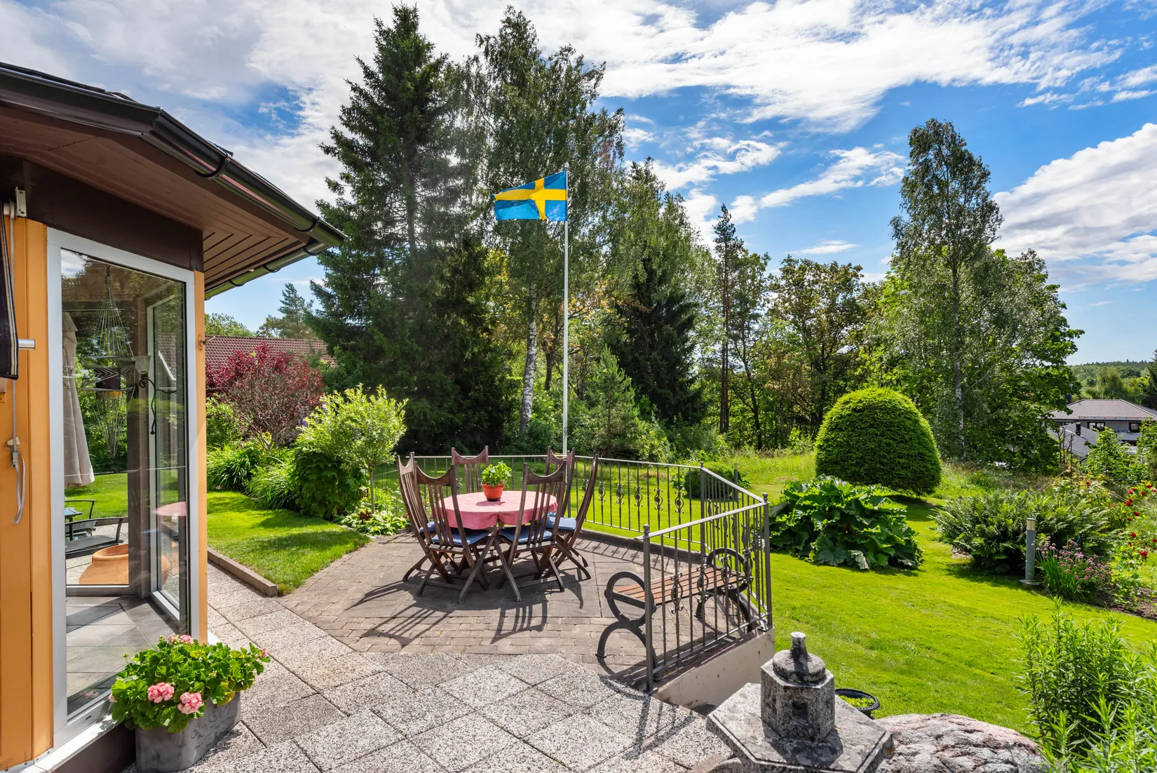 Villa, Backvägen 15, Edsbro, Norrtälje