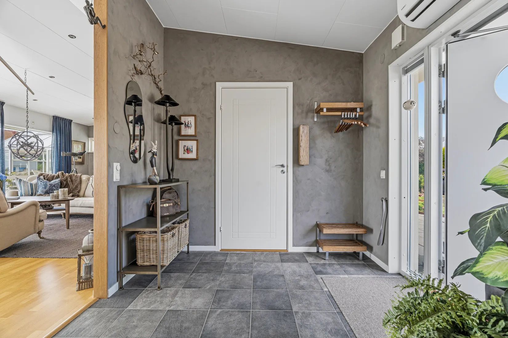Villa, Vadholmsvägen 5, Uddevalla
