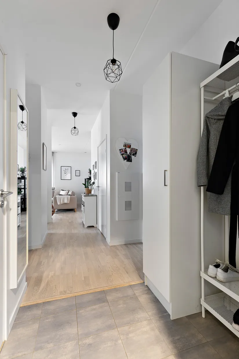 Bostadsrätt, Kokillbacken 1, entréplan, Kungsängen centrum, Upplands-Bro