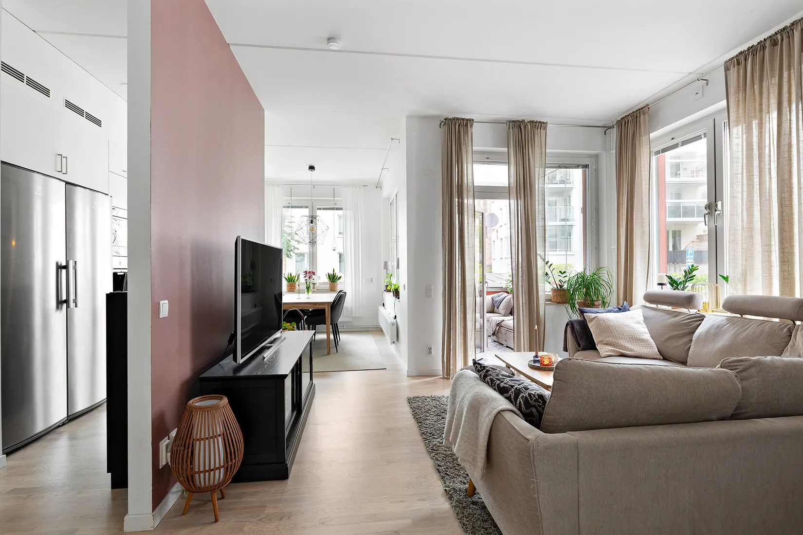 Bostadsrätt, Kokillbacken 1, entréplan, Kungsängen centrum, Upplands-Bro