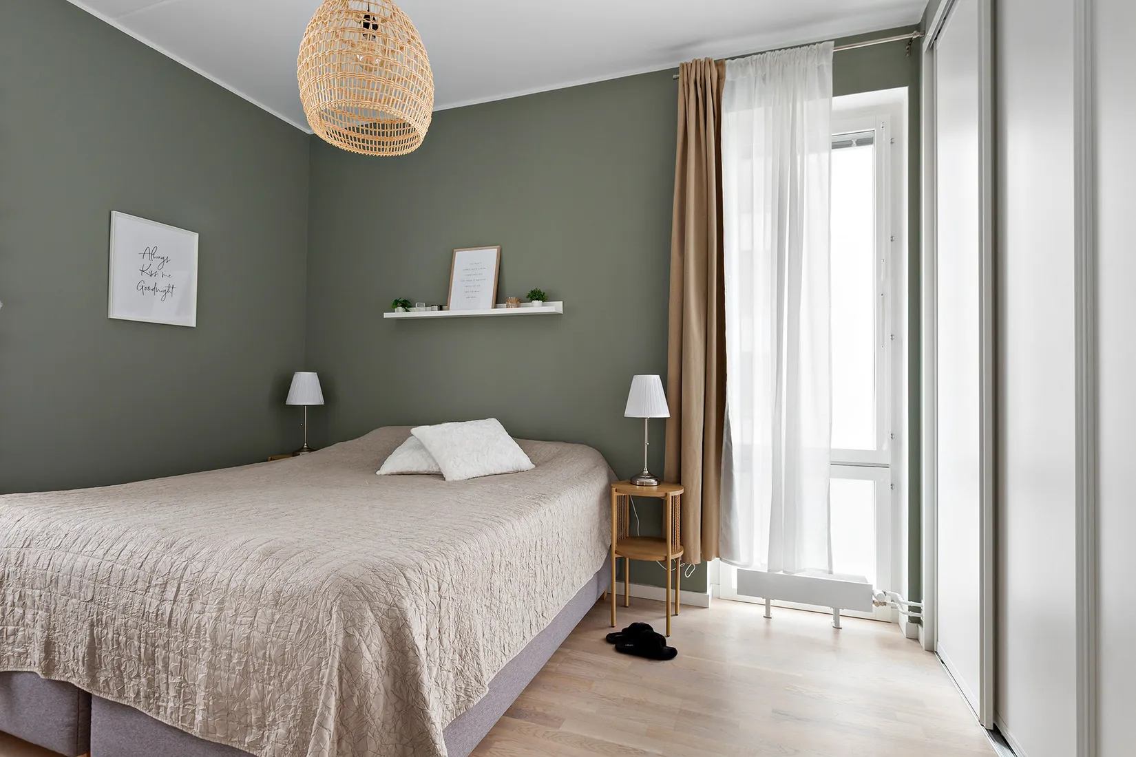Bostadsrätt, Kokillbacken 1, entréplan, Kungsängen centrum, Upplands-Bro
