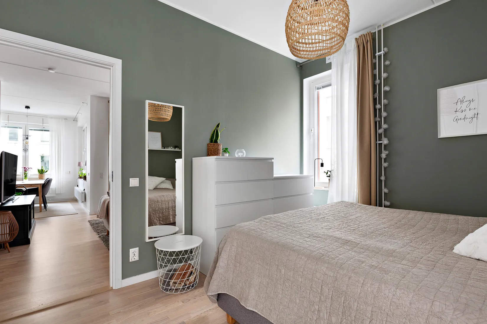 Bostadsrätt, Kokillbacken 1, entréplan, Kungsängen centrum, Upplands-Bro