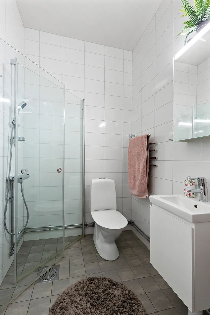 Bostadsrätt, Kokillbacken 1, entréplan, Kungsängen centrum, Upplands-Bro