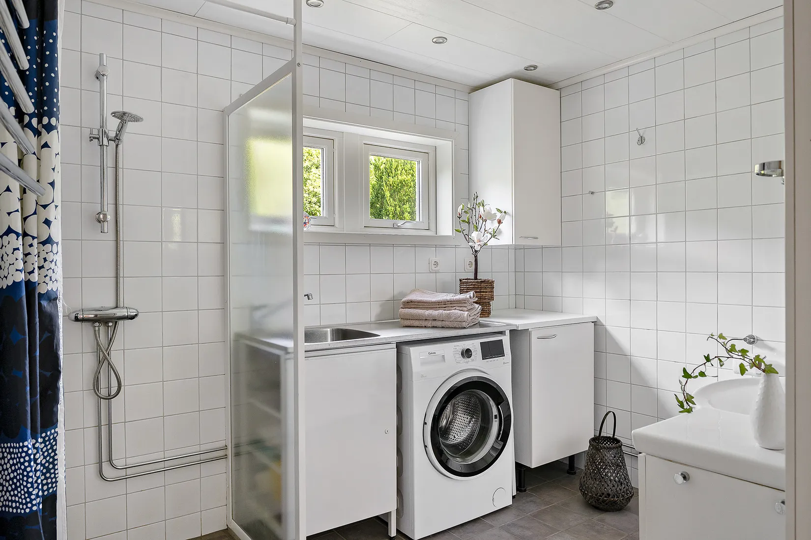 Villa, Skåpesund Knuten 14, Tjörn