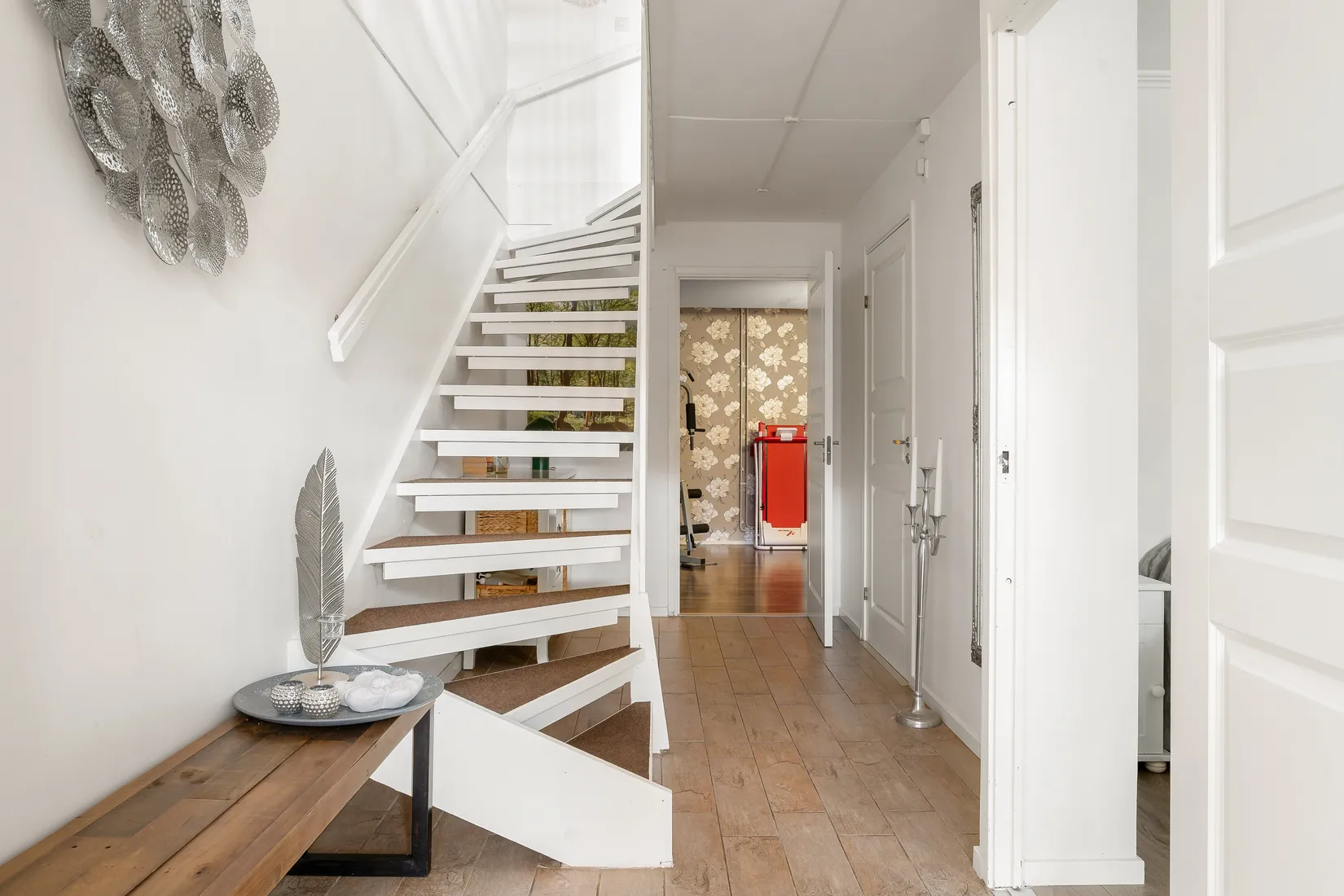 Radhus, Kvintettvägen 18, Skogås, Huddinge