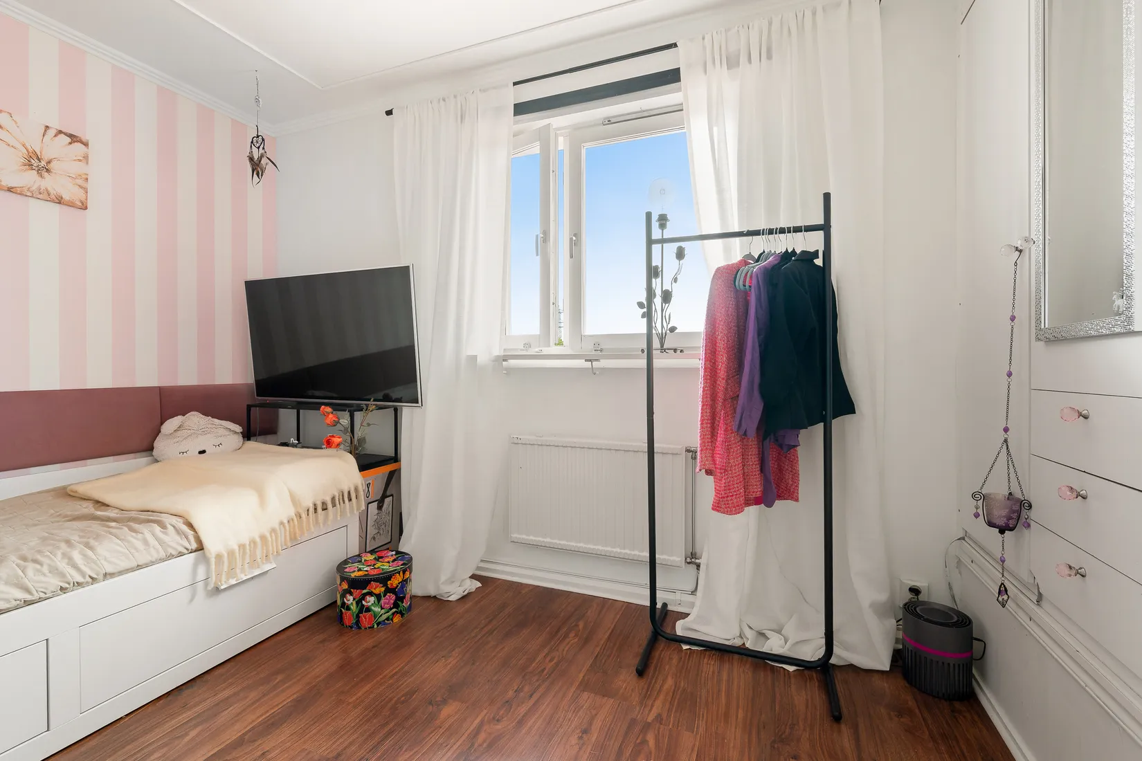 Radhus, Kvintettvägen 18, Skogås, Huddinge