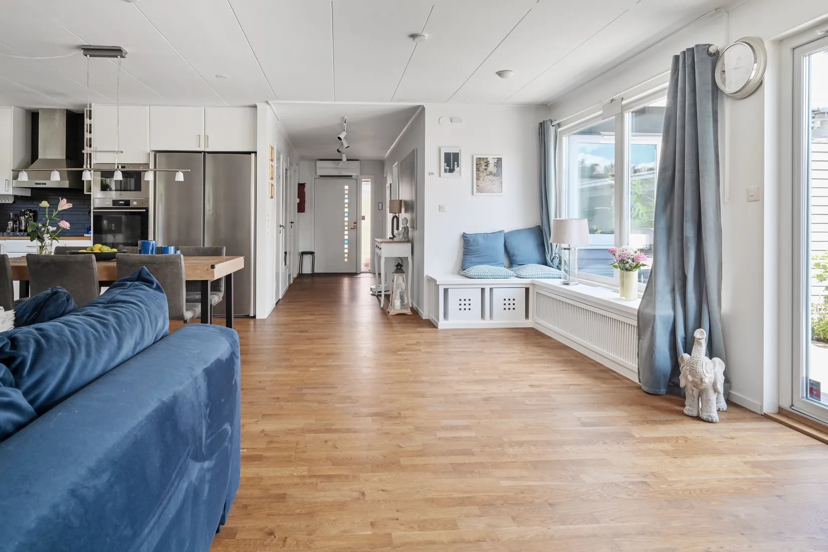 Radhus, Sleipnervägen 21, Sjukyrkoberget, Upplands Väsby