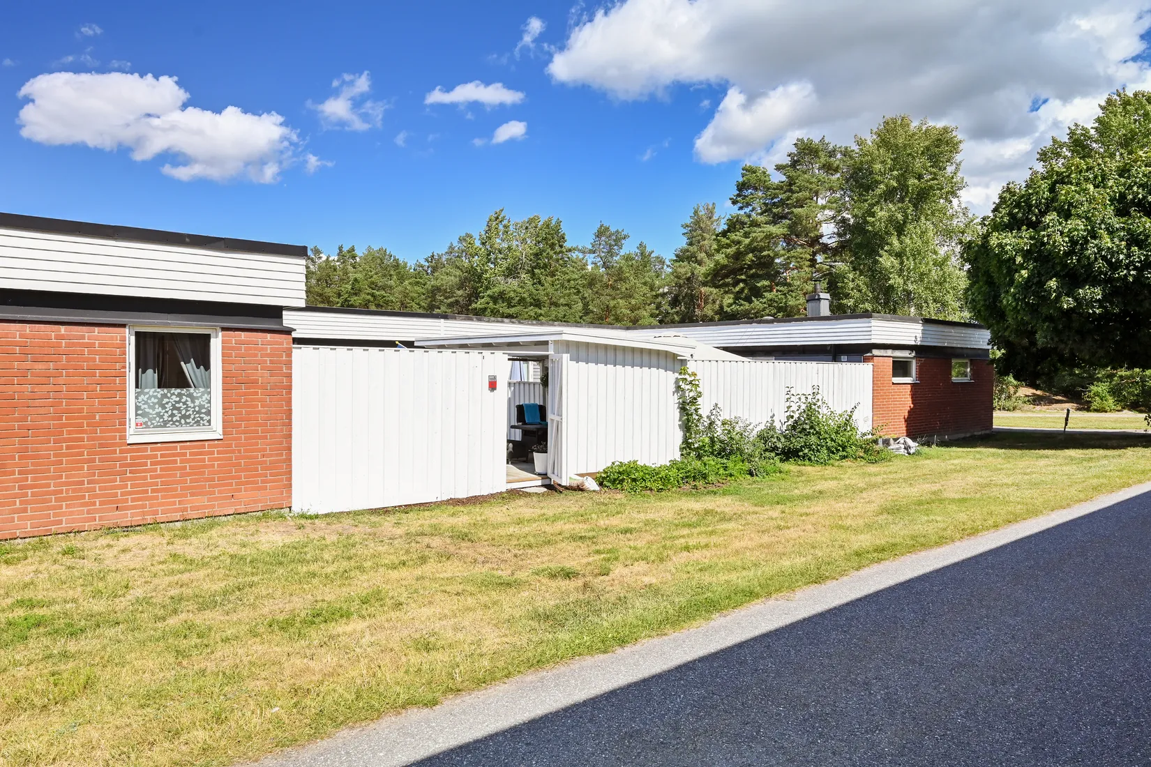 Radhus, Sleipnervägen 21, Sjukyrkoberget, Upplands Väsby