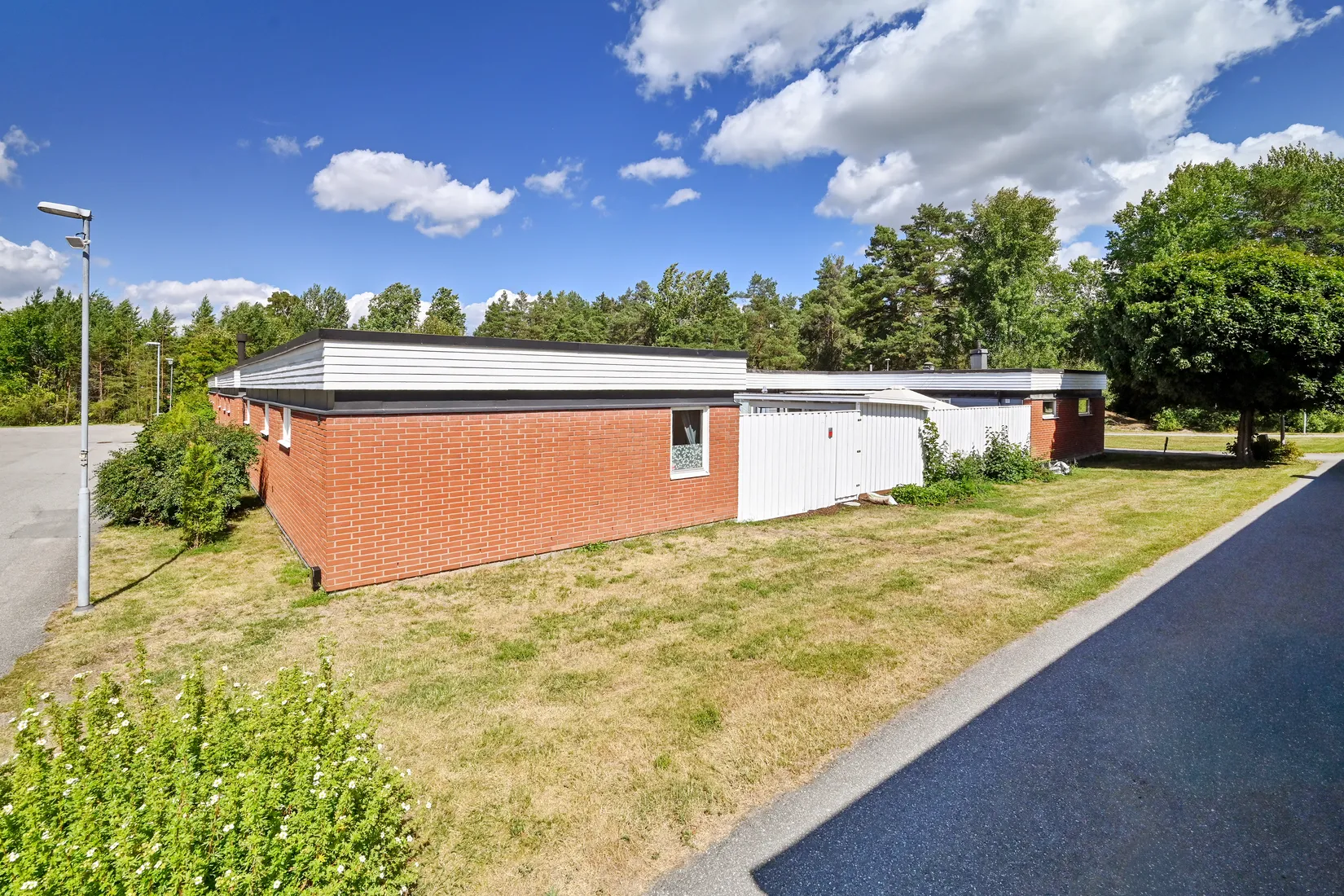 Radhus, Sleipnervägen 21, Sjukyrkoberget, Upplands Väsby