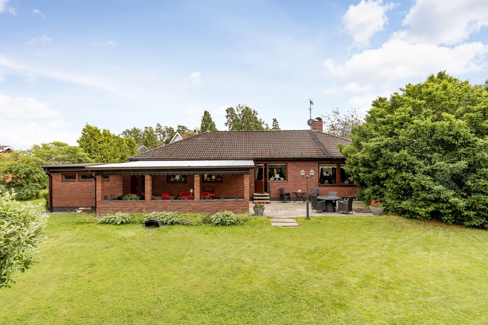 Villa, Västra vägen 46, Kisa, Kinda