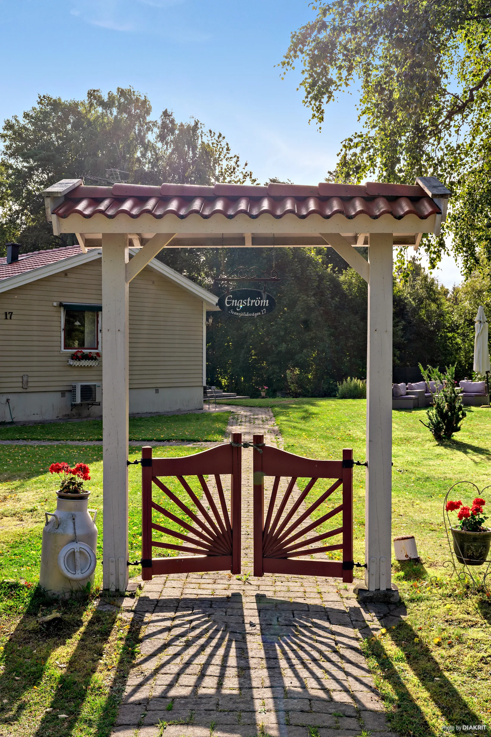 Villa, Svansjölidsvägen 17, Mark