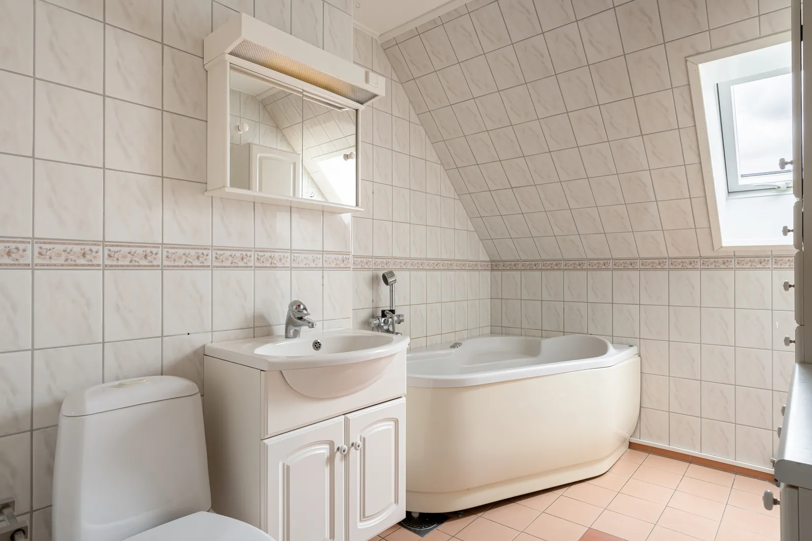 Radhus, Styckjunkarvägen 42, Mesta, Eskilstuna