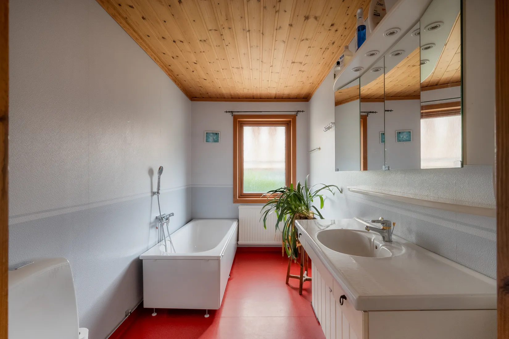 Villa, Svarvarvägen 22, Stigtomta, Nyköping