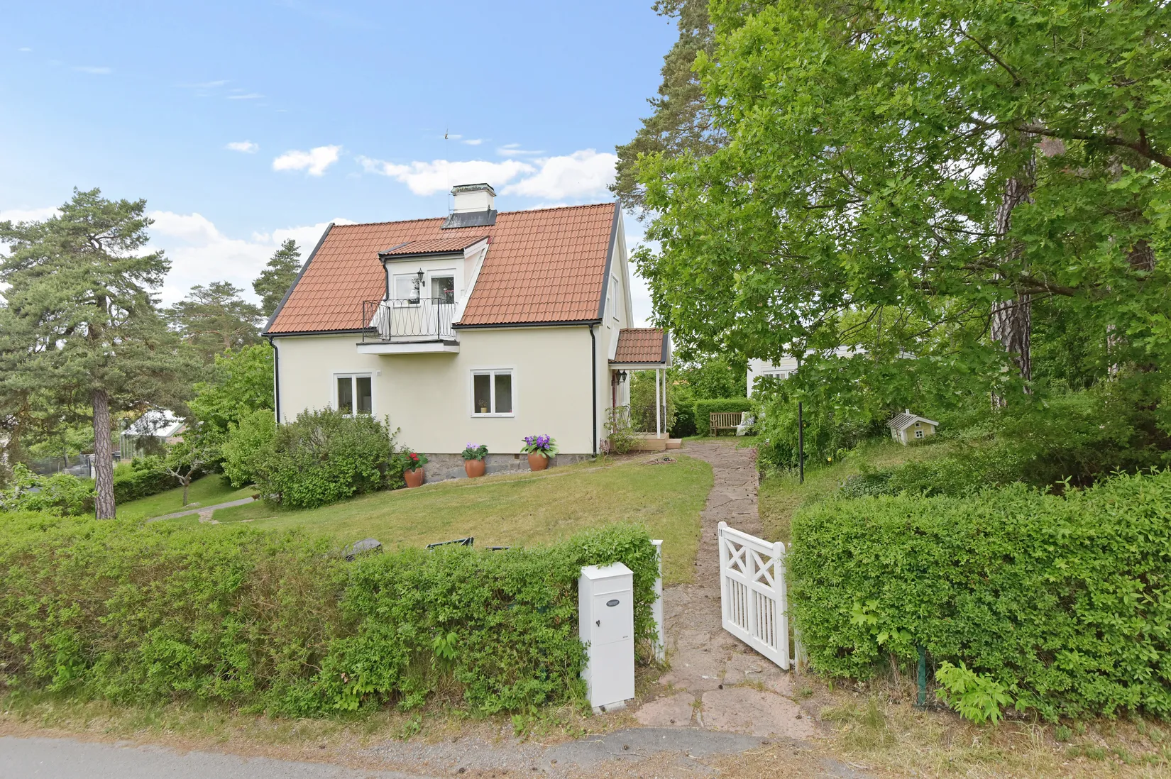 Villa, Magistervägen 11, Solhem, Stockholm