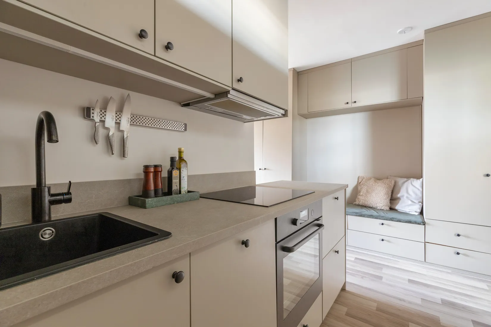 Bostadsrätt, Johan Enbergs väg 28, vån 5, Västra Skogen, Solna