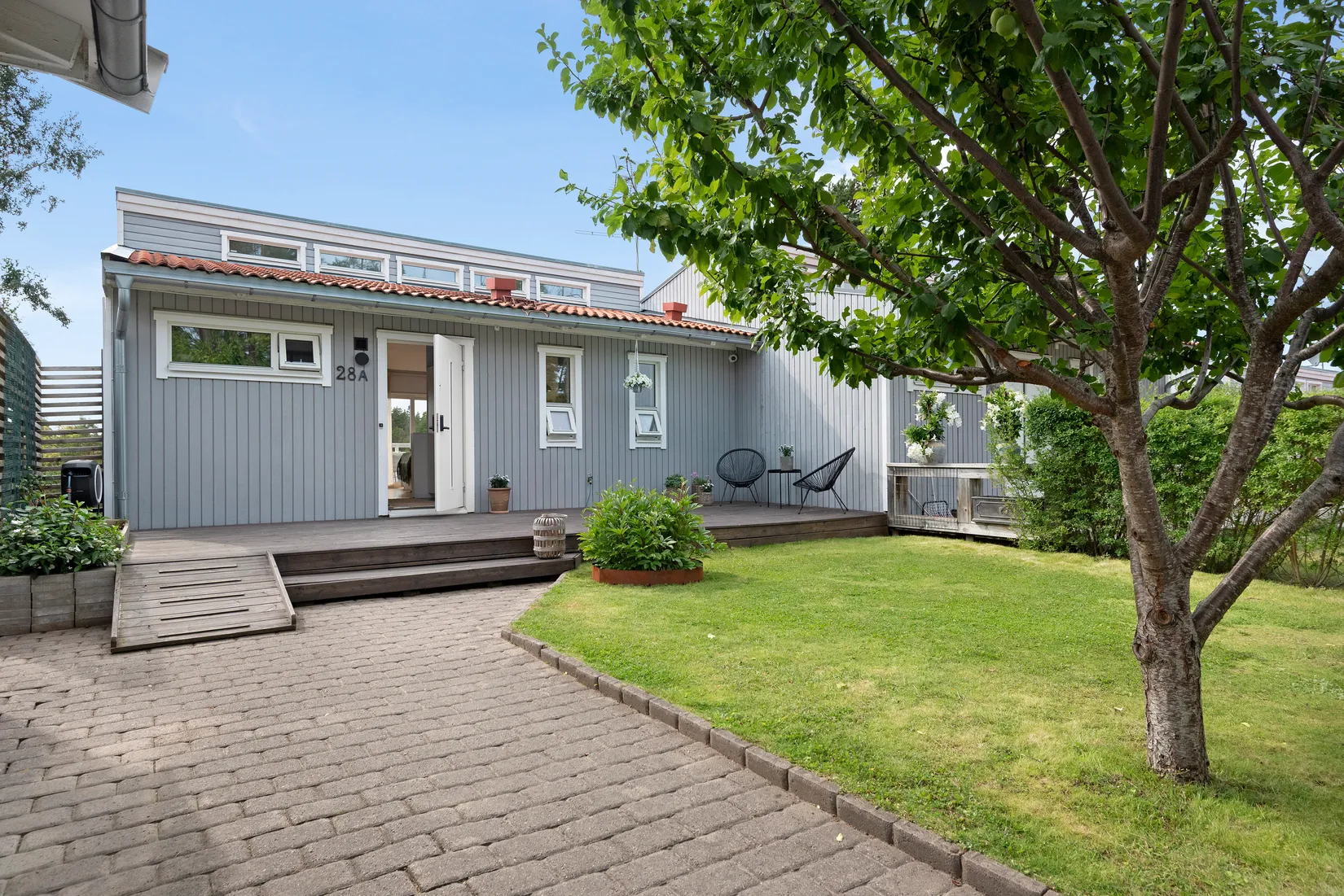 Radhus, Fältspatsvägen 28 A, Nacka