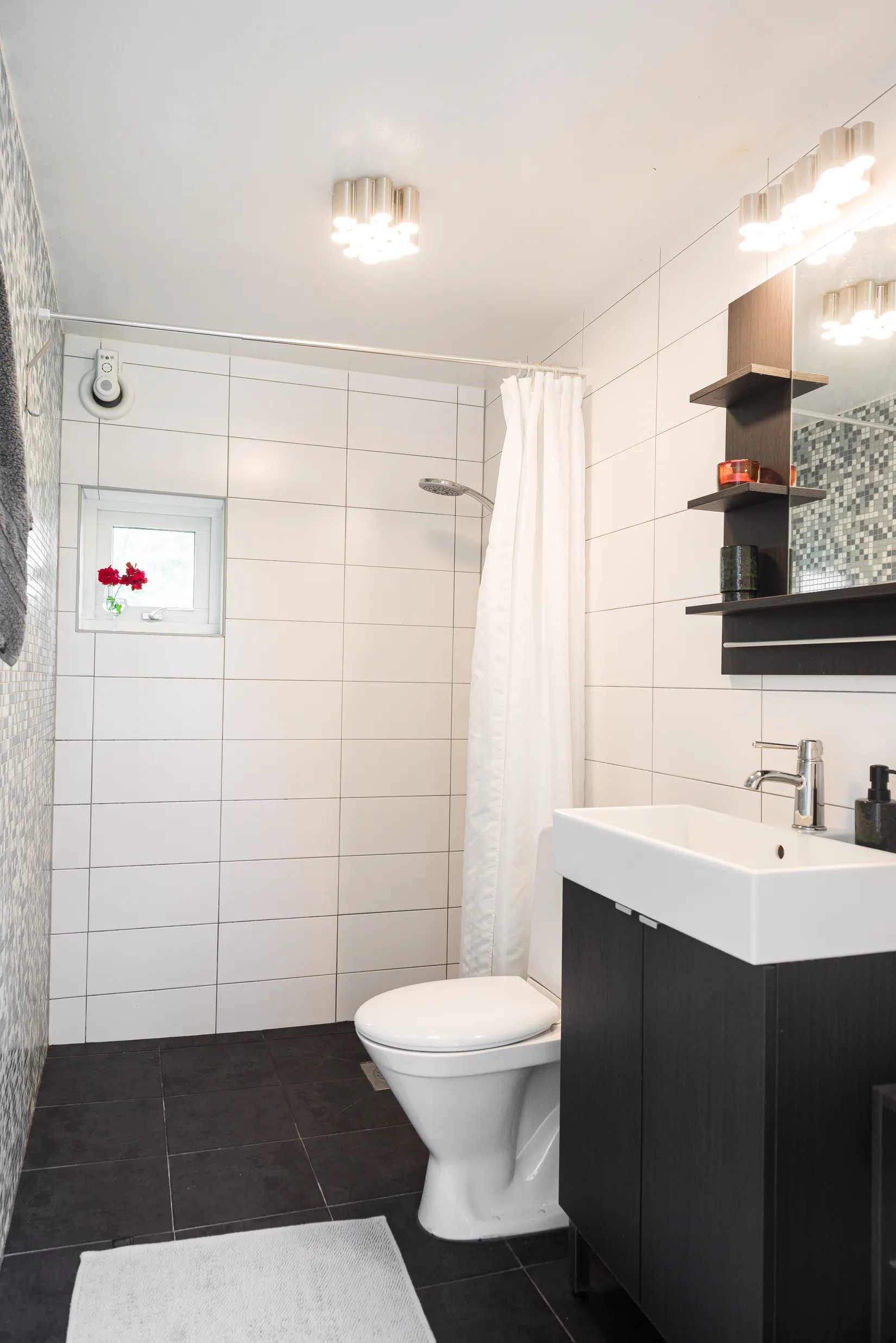 Villa, Skogsvägen 42, Bålsta Krägga, Håbo