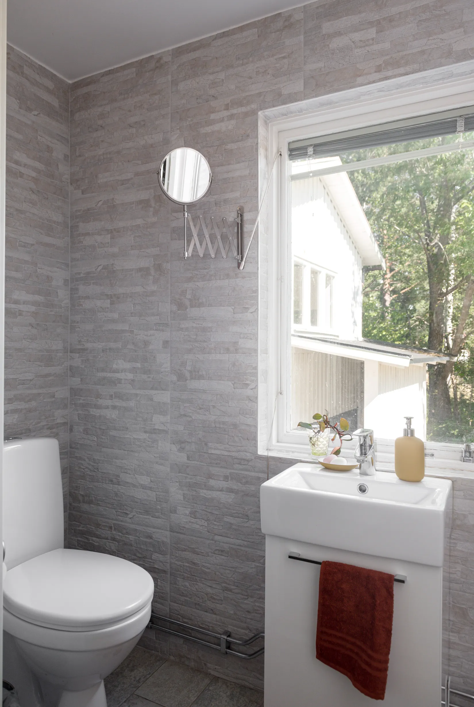 Villa, Skogsvägen 42, Bålsta Krägga, Håbo