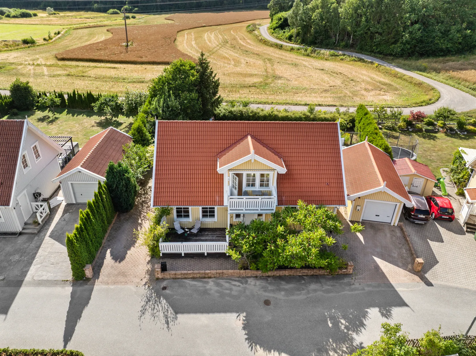Villa, Vreta gårds väg 76, Tumba - Vretarna, Botkyrka