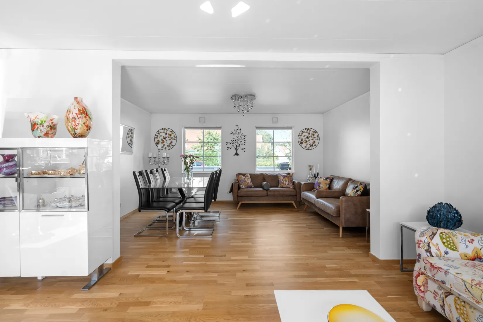 Villa, Vreta gårds väg 76, Tumba - Vretarna, Botkyrka