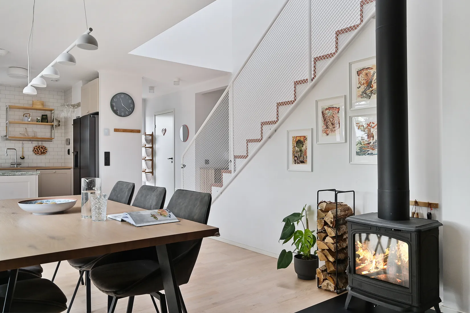 Radhus, Mjölnarvägen 4C, Jungfrusund, Ekerö