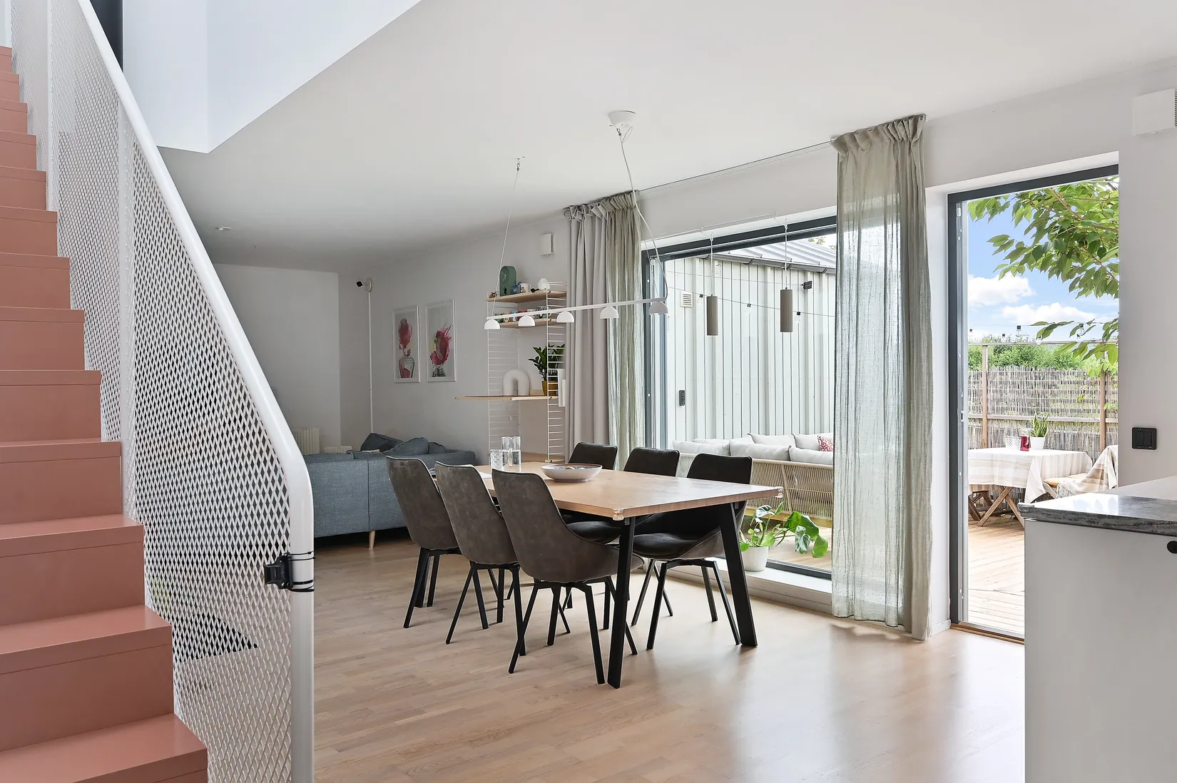 Radhus, Mjölnarvägen 4C, Jungfrusund, Ekerö