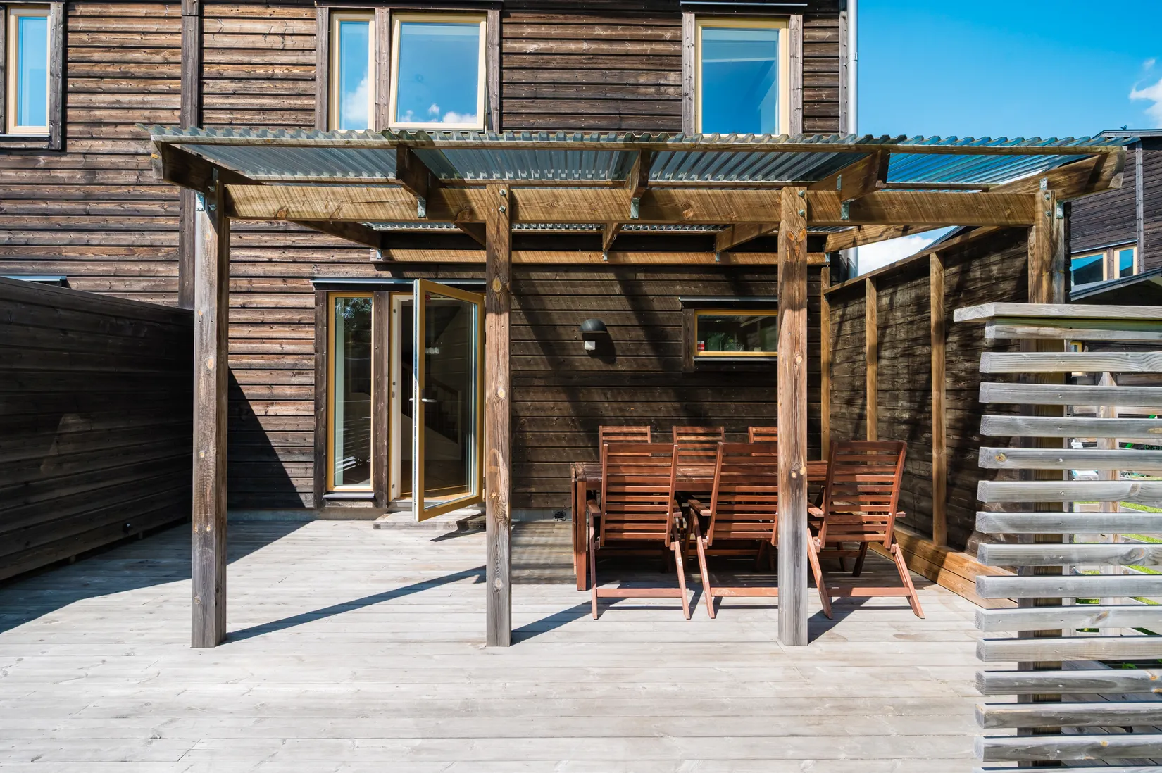 Radhus, Sandviksvägen 18B, Norrboda, Upplands-Bro