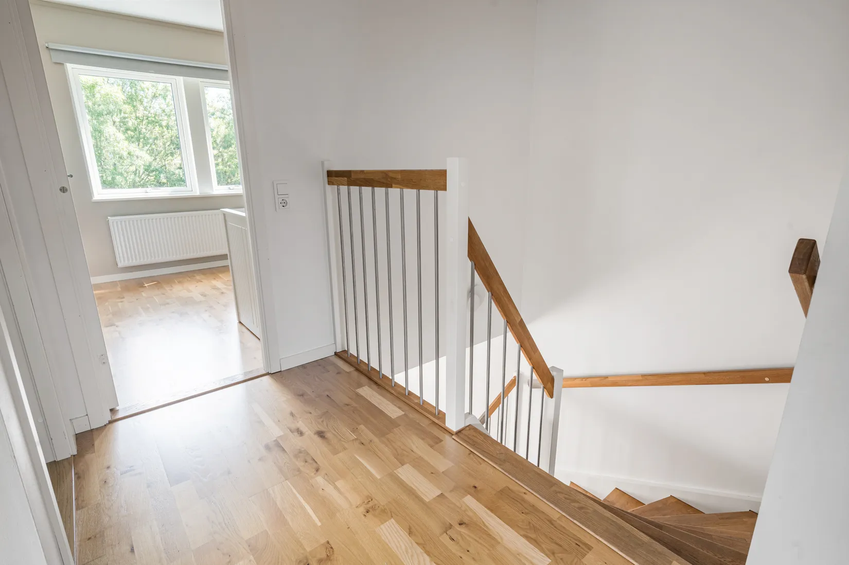 Radhus, Sandviksvägen 18B, Norrboda, Upplands-Bro