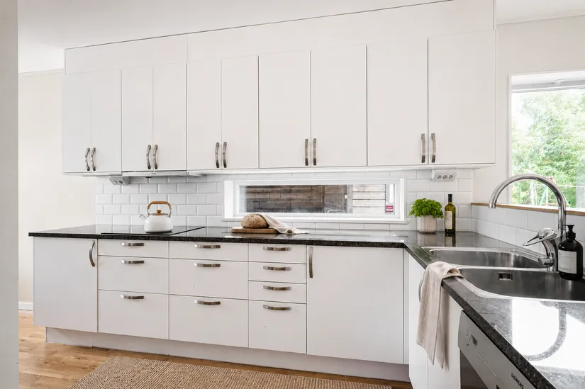 Radhus, Sandviksvägen 18B, Norrboda, Upplands-Bro