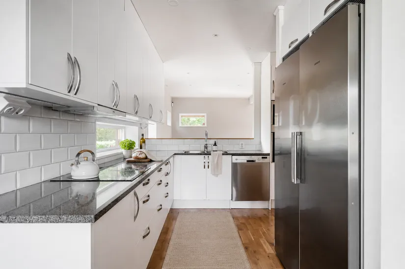 Radhus, Sandviksvägen 18B, Norrboda, Upplands-Bro