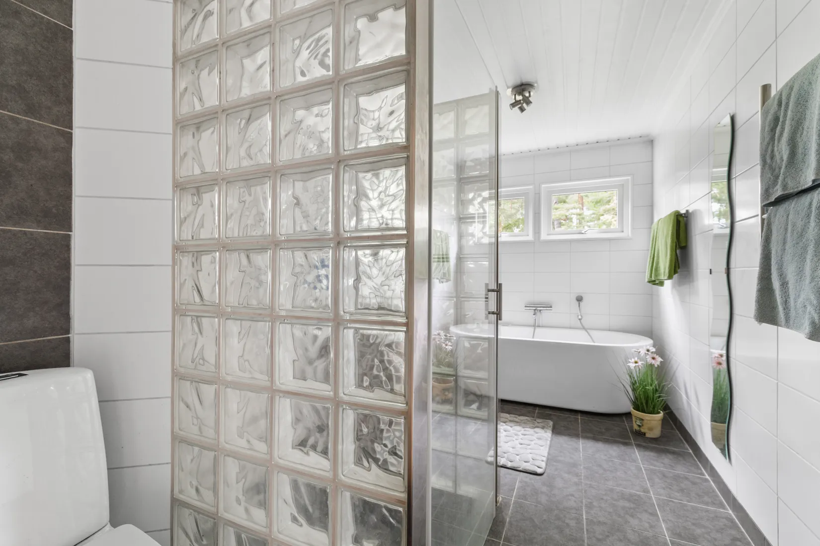 Villa, Lovisedalshöjden 16, Västra Bällsta, Vallentuna