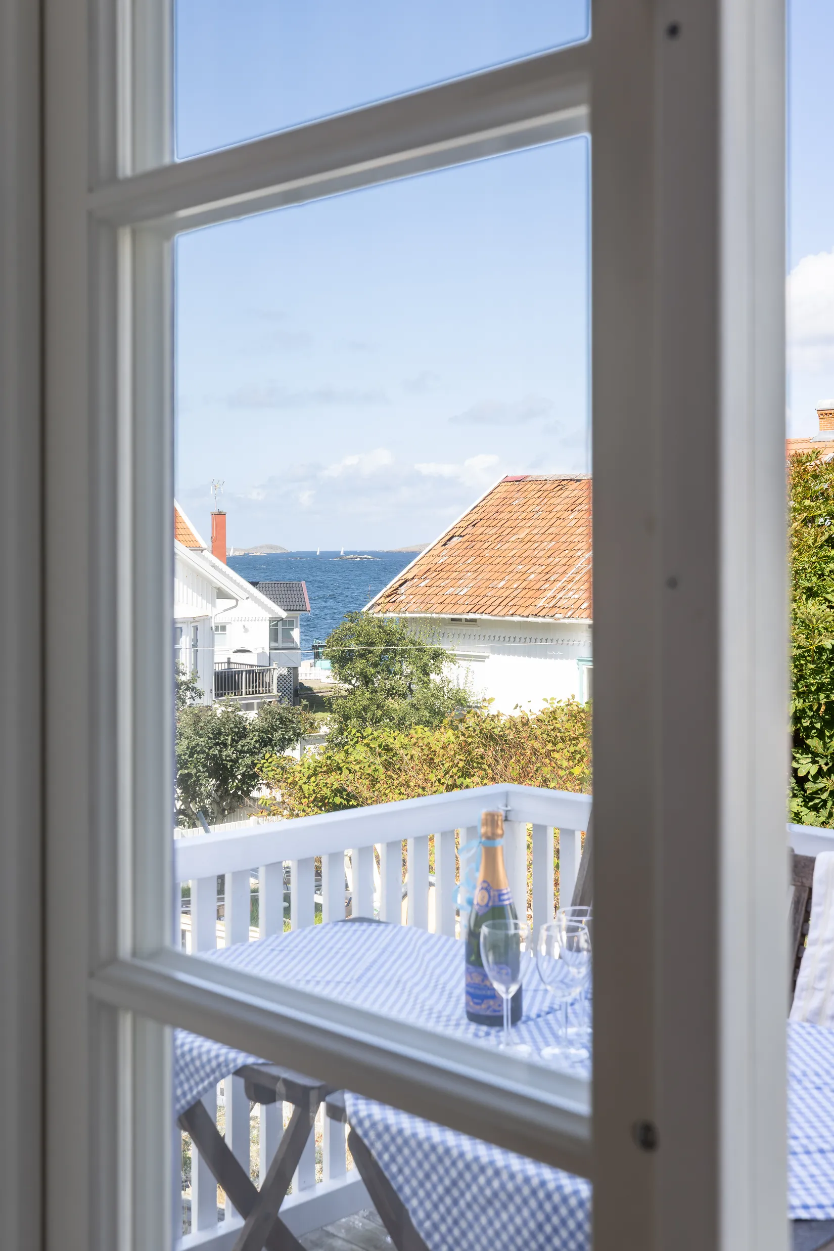 Villa, Klockarudden 1, Åstol, Tjörn