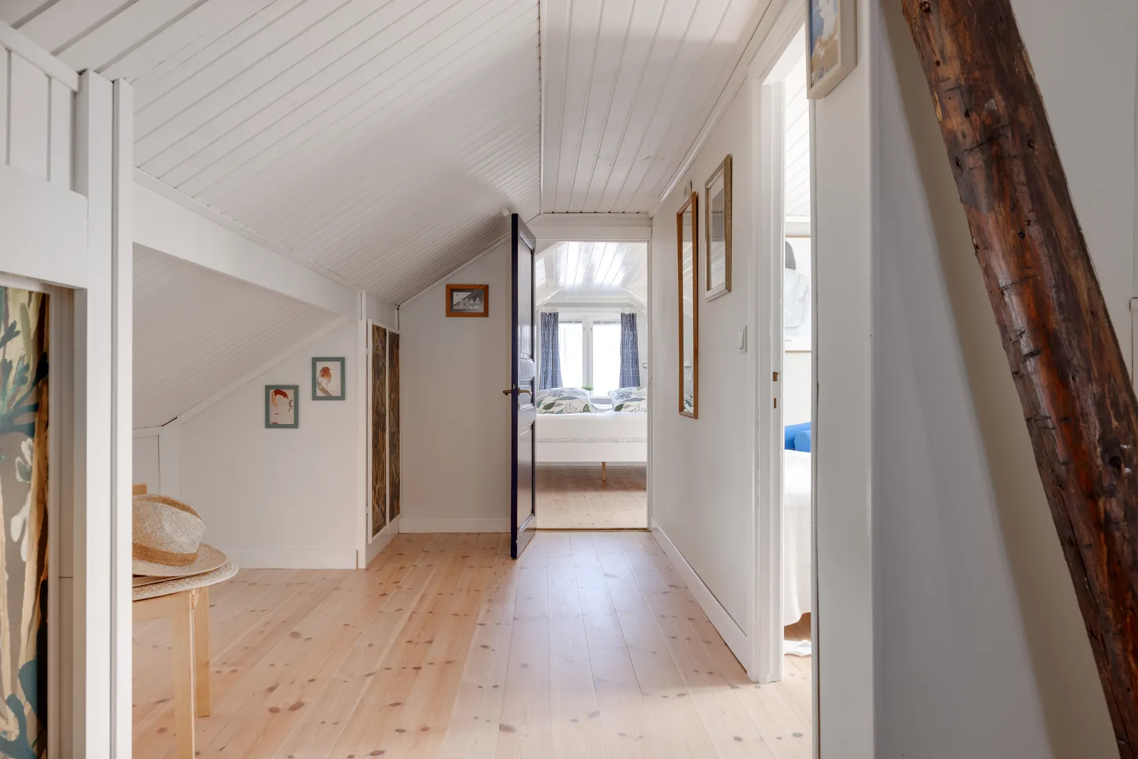 Villa, Klockarudden 1, Åstol, Tjörn