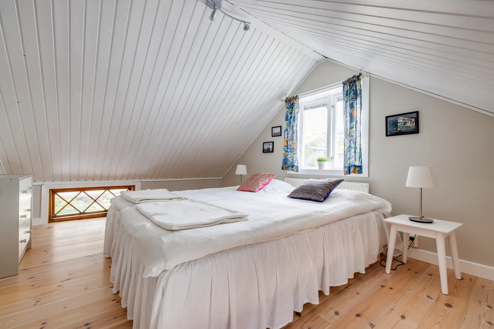 Villa, Klockarudden 1, Åstol, Tjörn