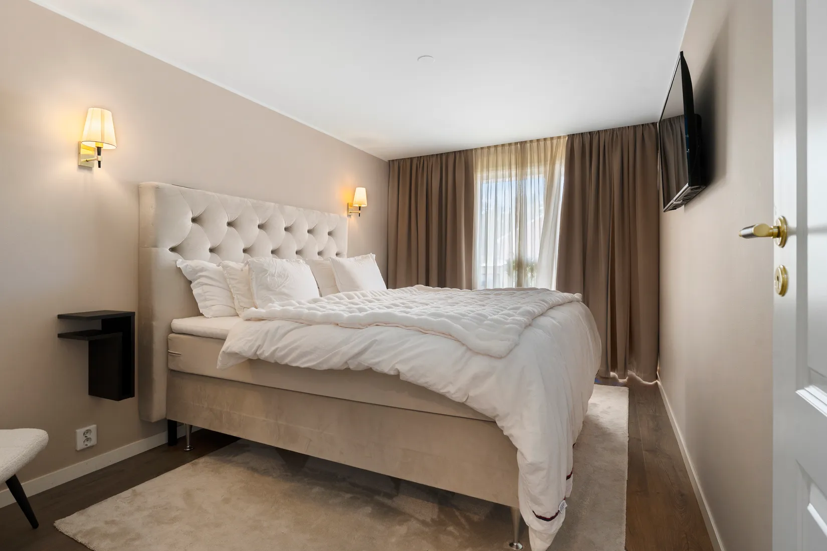 Radhus, Rådjursstigen 25, Tureberg, Sollentuna